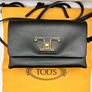Tod's Black Crossbody Bag Sleek Design Premium Craftsmanship